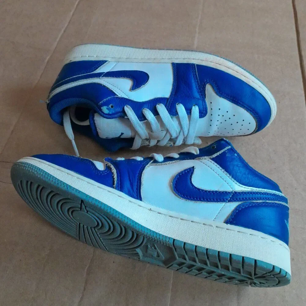 Air Jordan 1 SE Blue and White FN9137-141 Low Top Lace up Sneakers Size 5Y